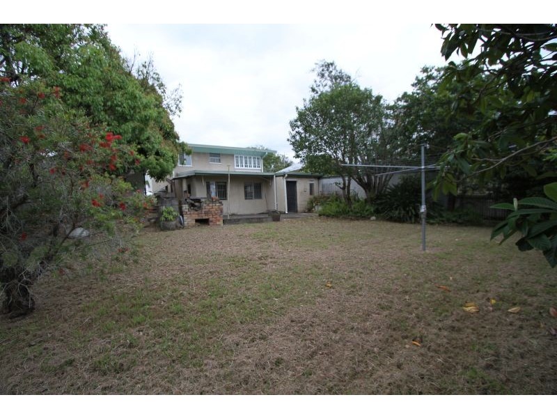 11 Florence Street, Carina QLD 4152