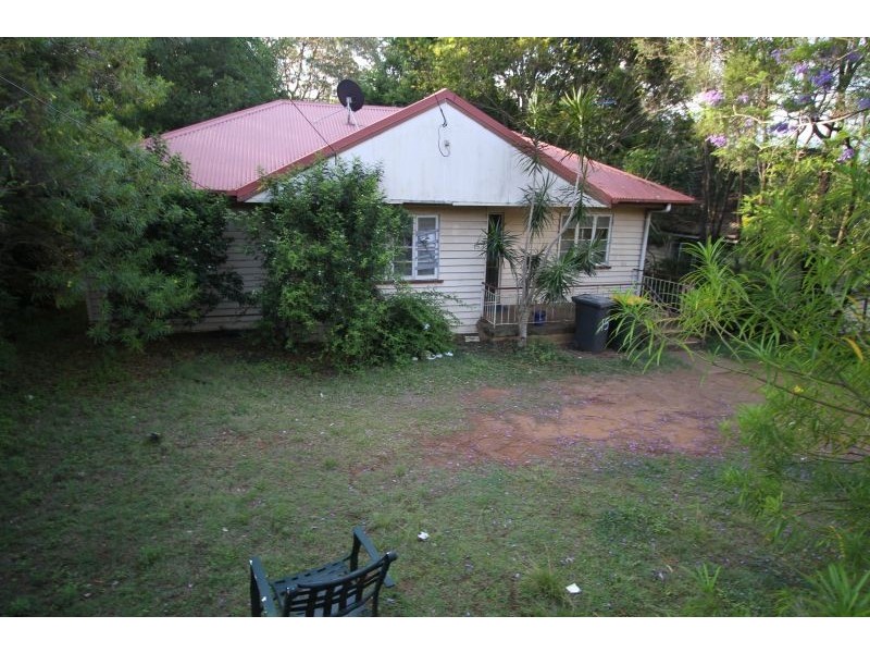 11-15 Gosford ST, Mount Gravatt QLD 4122