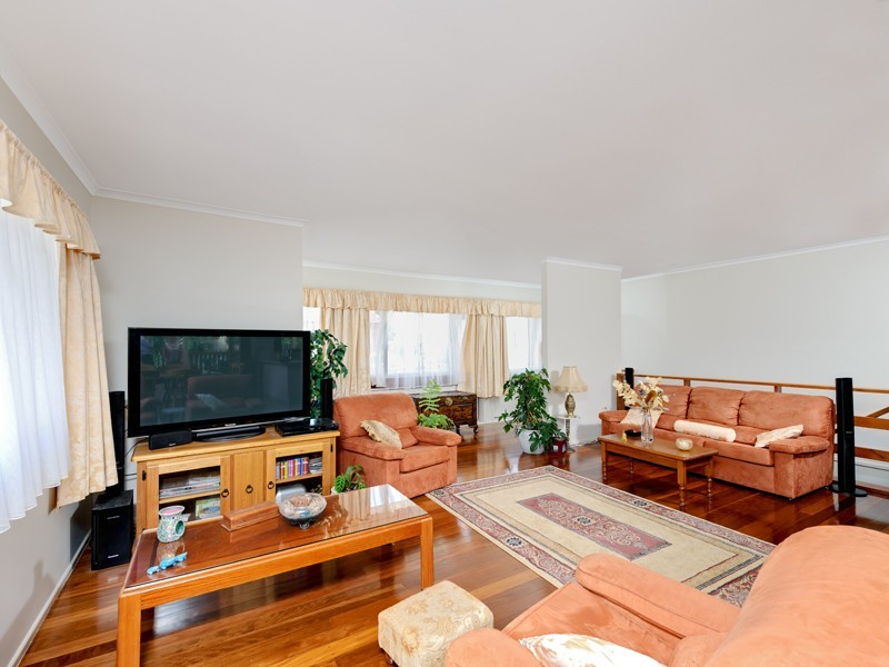 20 Naples Street, Wishart QLD 4122