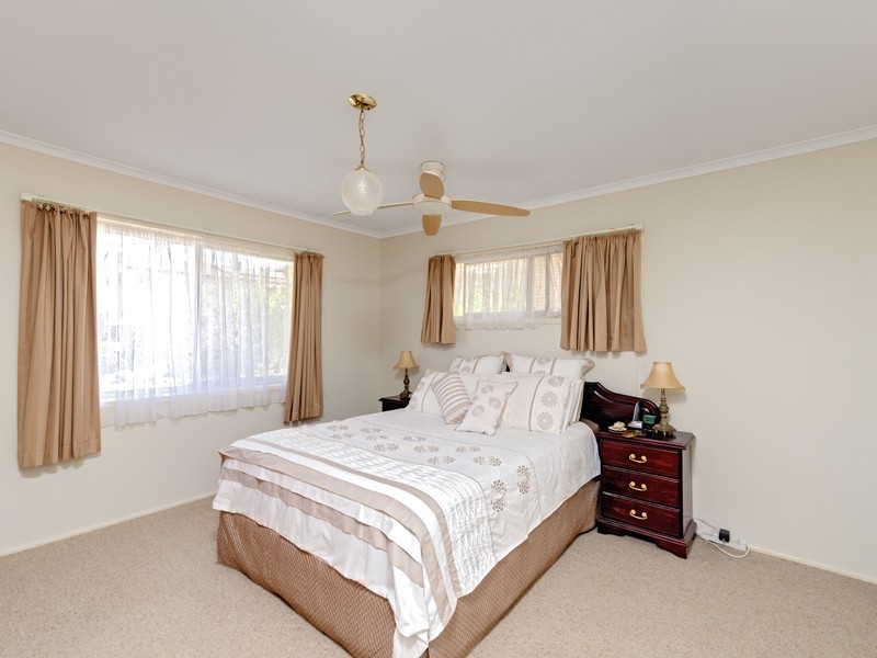 20 Naples Street, Wishart QLD 4122
