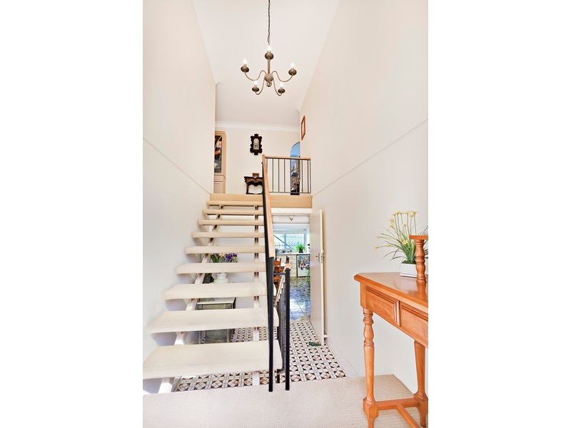 127 Morialta Street, Mansfield QLD 4122