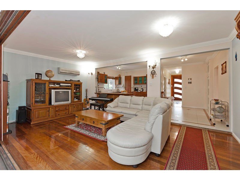 66 Galsworthy, Holland Park West QLD 4121