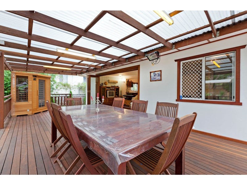 66 Galsworthy, Holland Park West QLD 4121