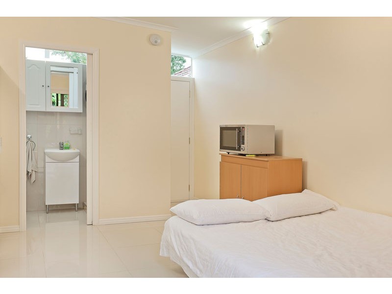 66 Galsworthy, Holland Park West QLD 4121