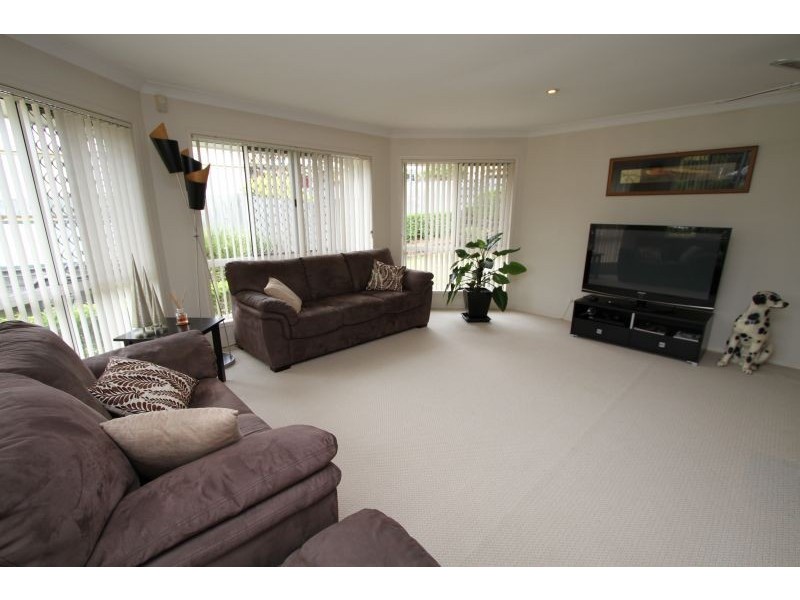 26 Kensington Place, Wishart QLD 4122