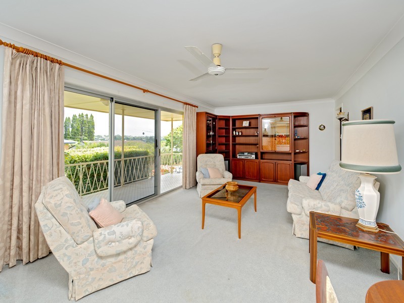 5 Menkira Street, Mansfield QLD 4122