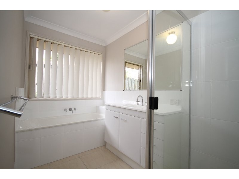 20 Moeller, Mansfield QLD 4122