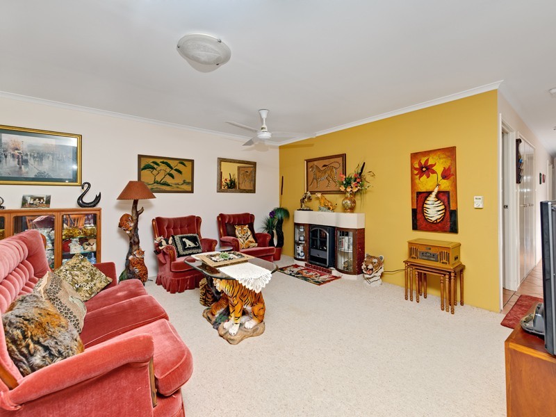 37 Barcelona Street, Wishart QLD 4122