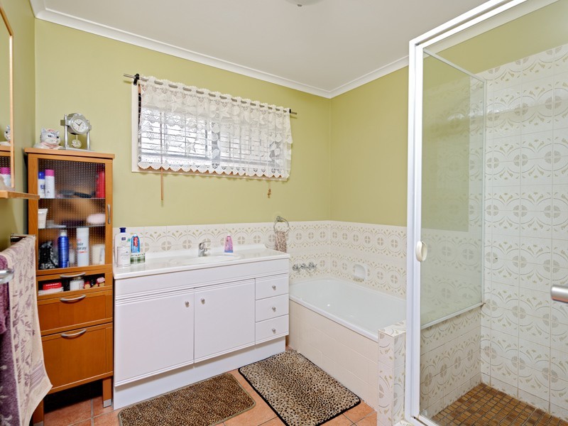 37 Barcelona Street, Wishart QLD 4122