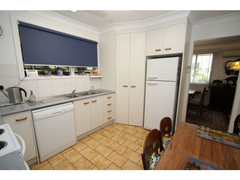 6 Koumala Street, Mansfield QLD 4122