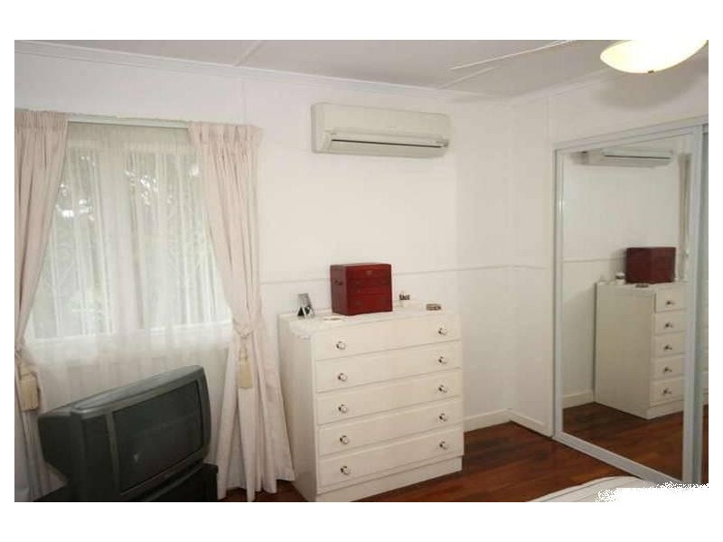 35 Vickers Street, Carina Heights QLD 4152