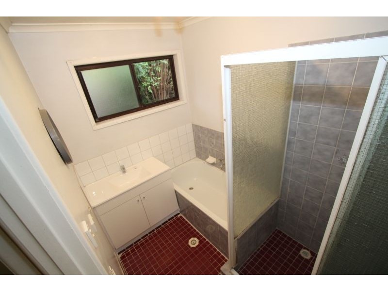 435 Broadwater Road, Mansfield QLD 4122