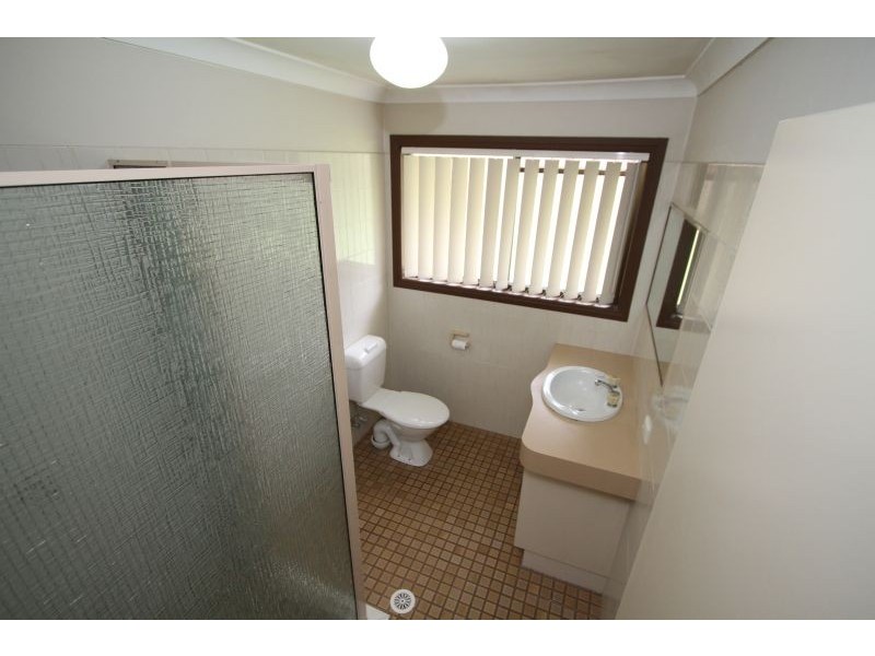 16 Roosevelt Drive, Stretton QLD 4116