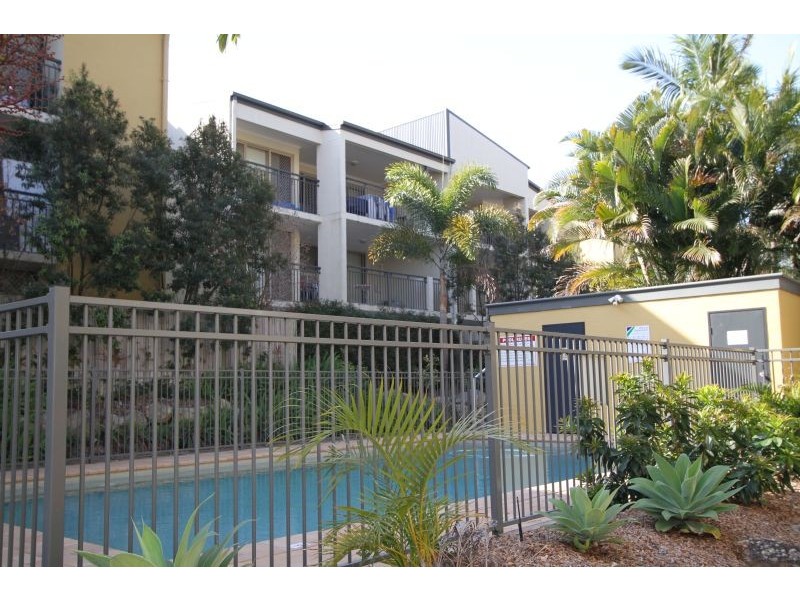 32  /  8 MASCAR  STREET, Upper Mount Gravatt QLD 4122