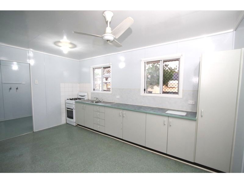 14 PATELLA   STREET, Mansfield QLD 4122