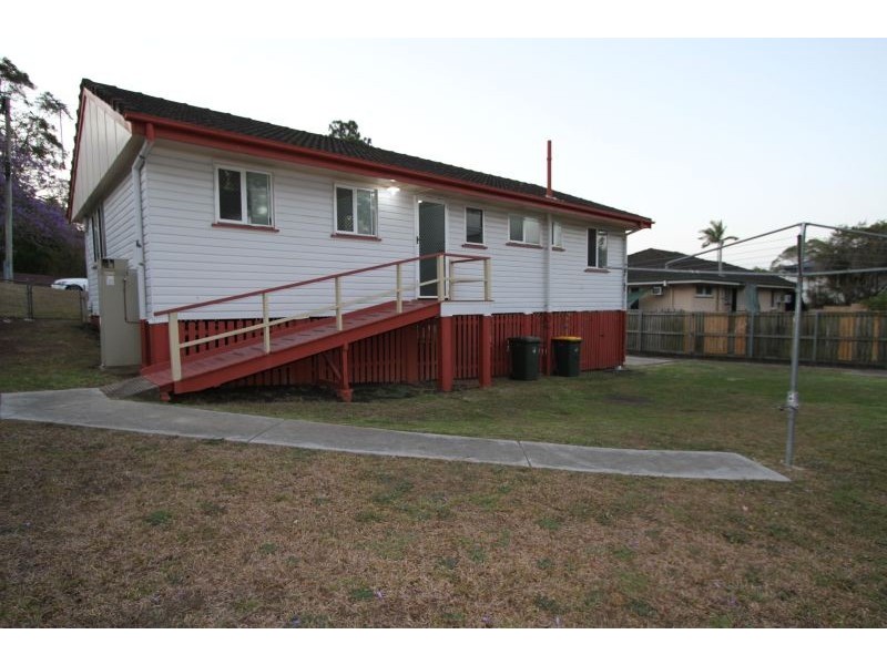 14 PATELLA   STREET, Mansfield QLD 4122