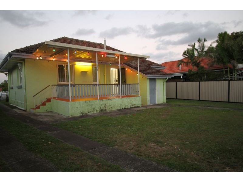 17 Queensway St, Upper Mount Gravatt QLD 4122