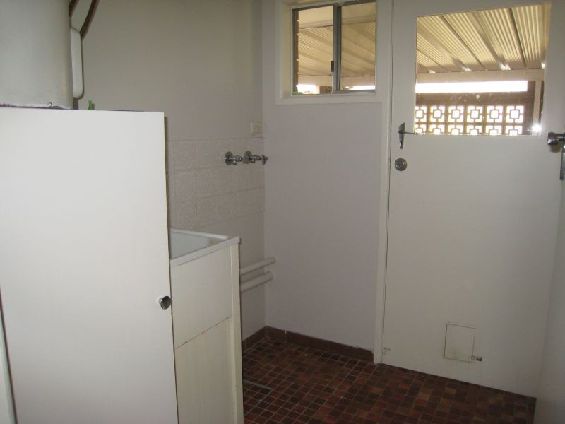 1 Mack Street, Wishart QLD 4122