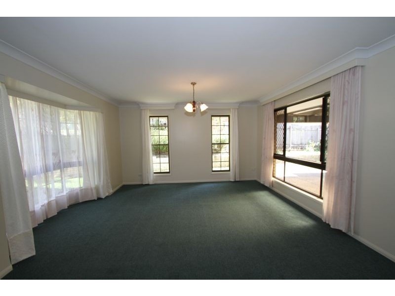 28 Hurlstone Street, Wishart QLD 4122