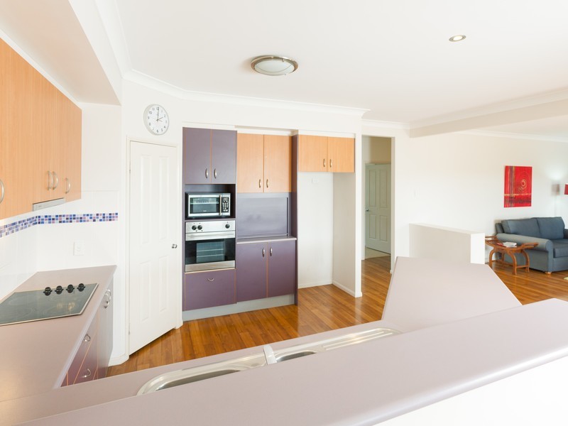 32 Eastwood Drive, Mansfield QLD 4122