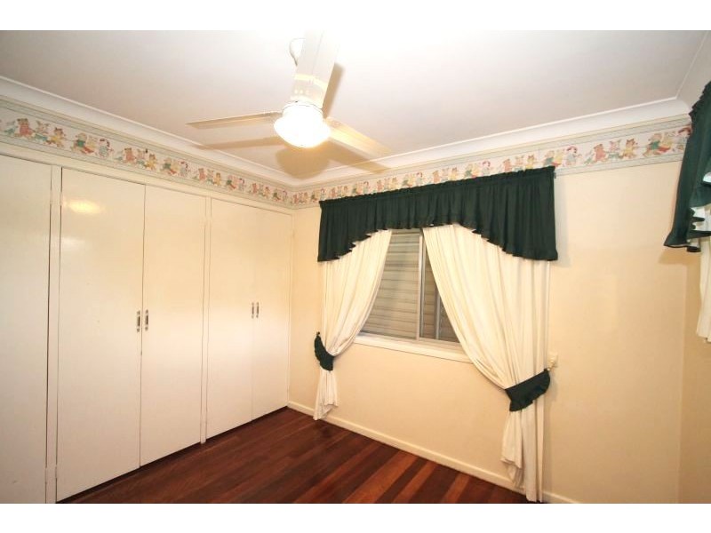 17 Morialta Street, Mansfield QLD 4122