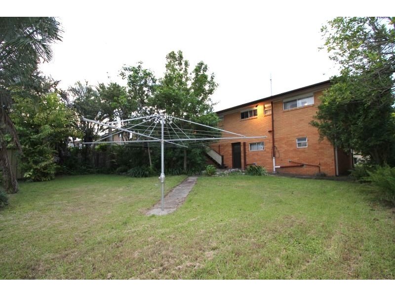 17 Morialta Street, Mansfield QLD 4122