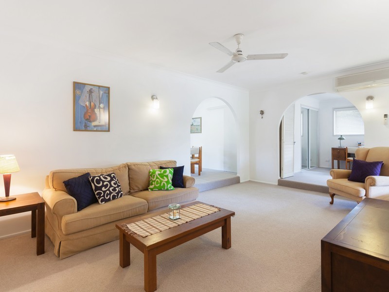 10 Winthrop, Wishart QLD 4122