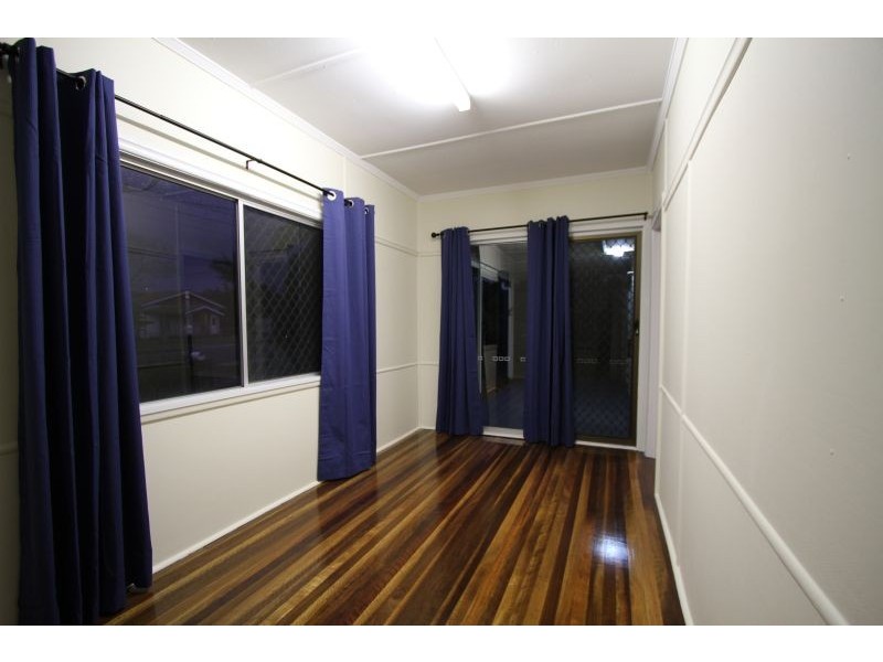 9 Hammersmith Street, Coopers Plains QLD 4108