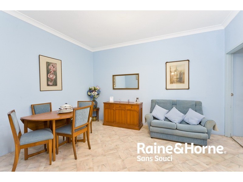 3/12-14 Winchester Street, Carlton NSW 2218