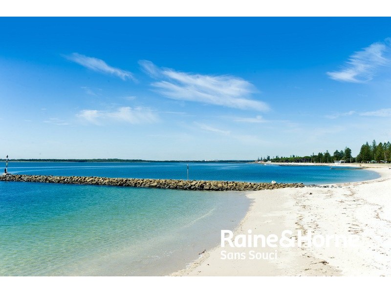 242 The Grand Parade, Ramsgate Beach NSW 2217