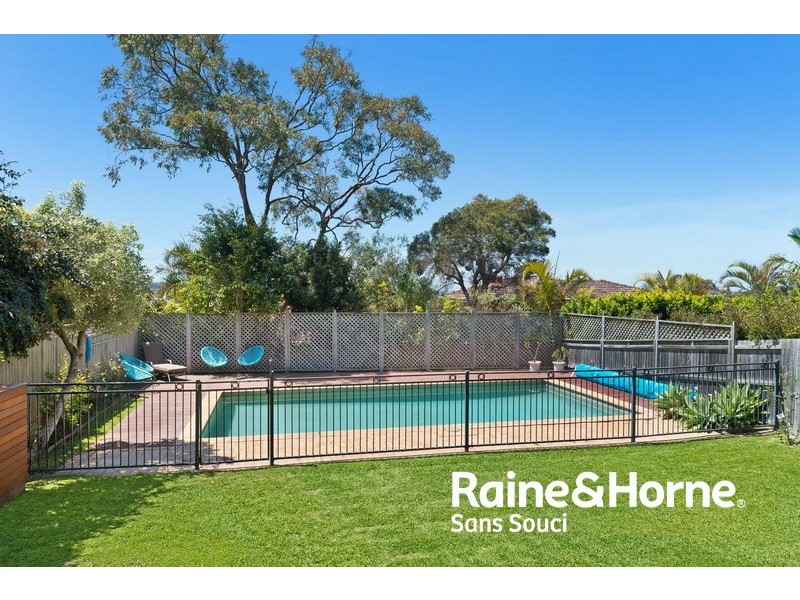 8 Dewrang Street, Carss Park NSW 2221