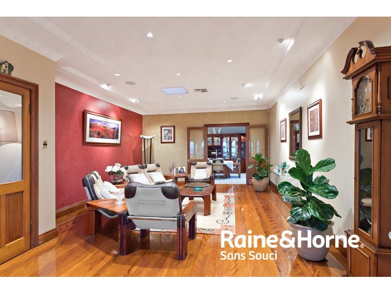 40 Riverside Drive, Sandringham NSW 2219 Raine & Horne Sans Souci Sold