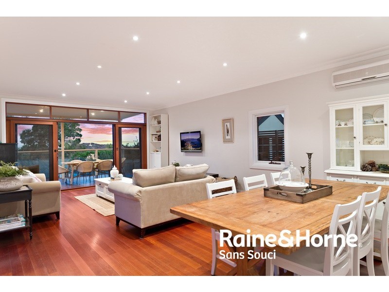 8 Dewrang Street, Carss Park NSW 2221