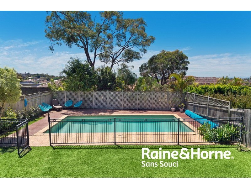 8 Dewrang Street, Carss Park NSW 2221