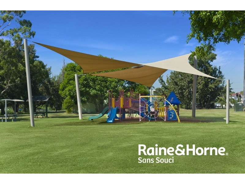 4 Robert Street, Sans Souci NSW 2219