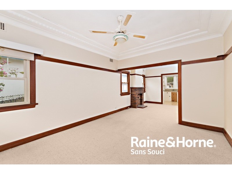 212 Chuter Ave, Sans Souci NSW 2219