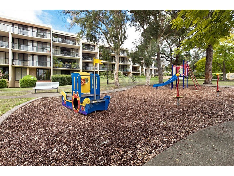 2C/2B Mowbray Street, Sylvania NSW 2224