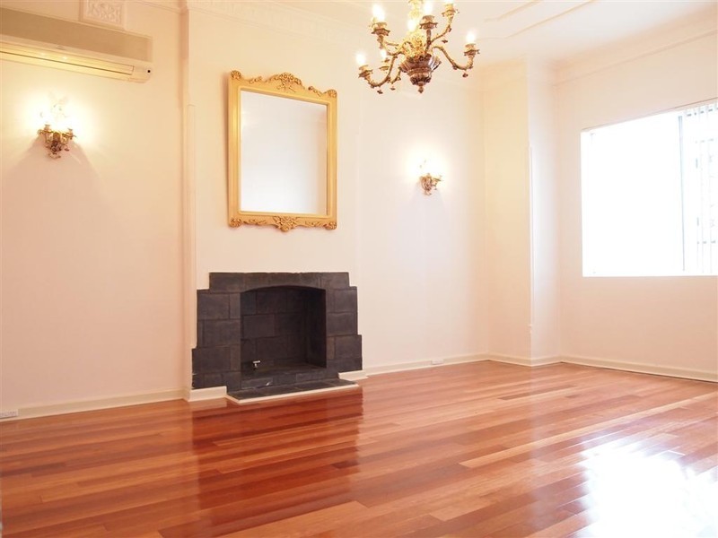 21 Nielsen Avenue, Carlton NSW 2218