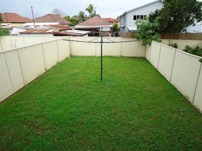 2/120 Hillcrest Avenue, Hurstville Grove NSW 2220