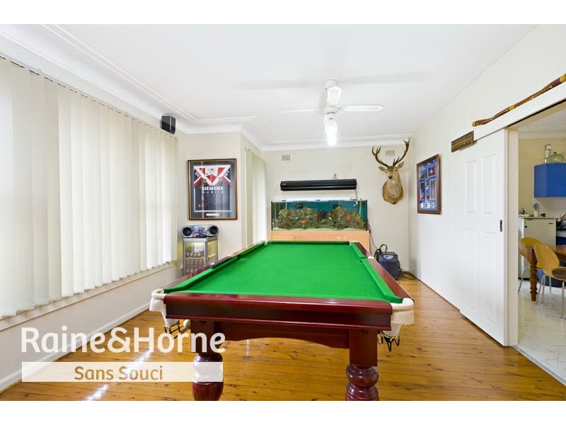 17 Griffiths Street, Sans Souci NSW 2219