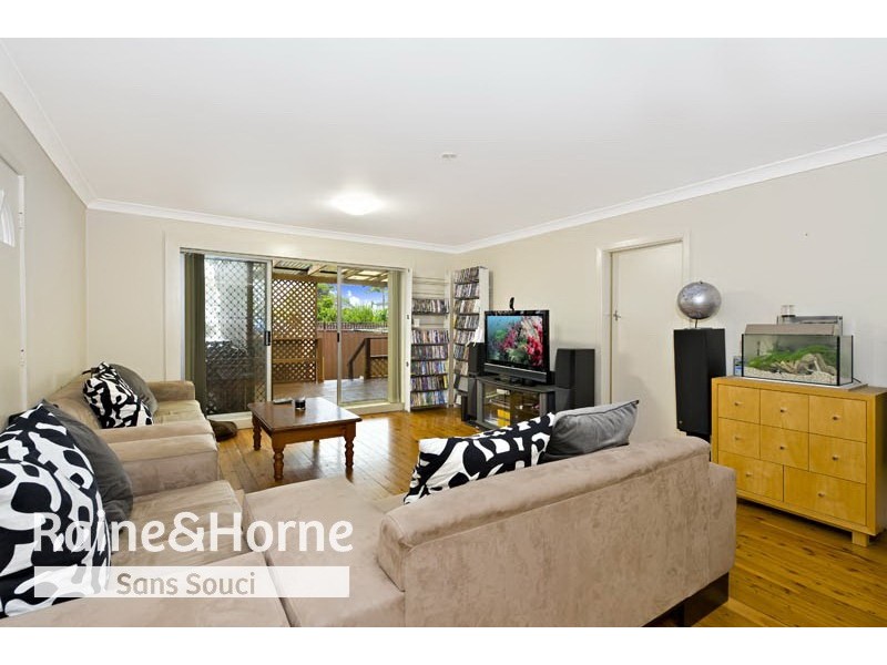 17 Griffiths Street, Sans Souci NSW 2219