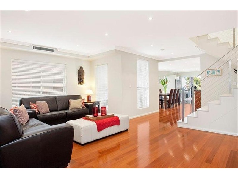 20 Bonanza Parade, Sans Souci NSW 2219