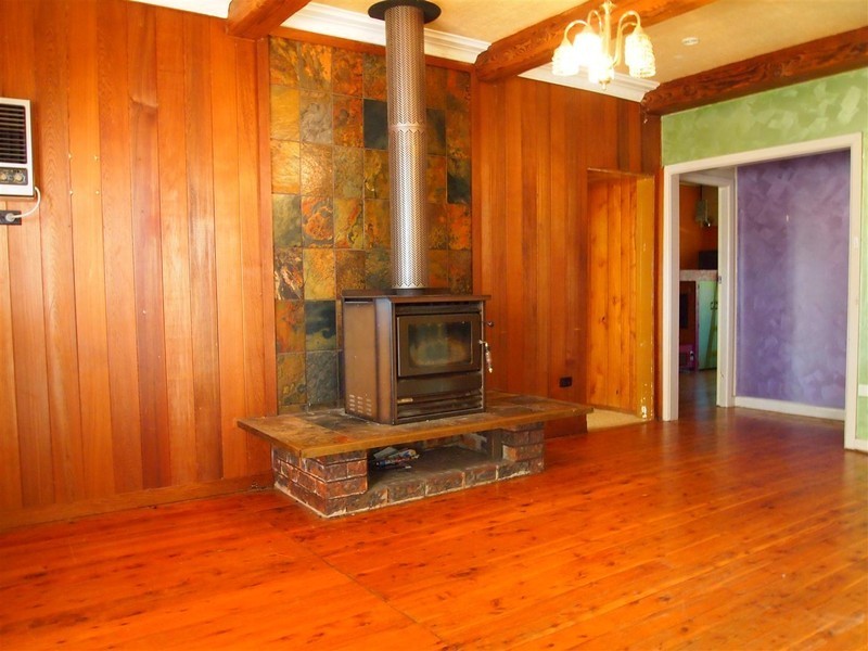 108 Holt Road, Taren Point NSW 2229