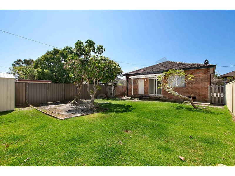 129 Russell Avenue, Dolls Point NSW 2219