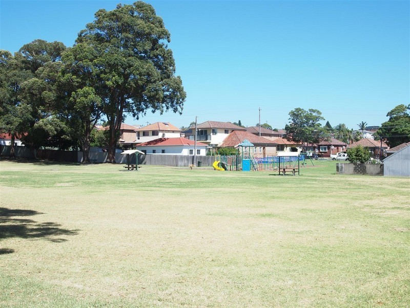 1/15 Romani Avenue, Hurstville NSW 2220