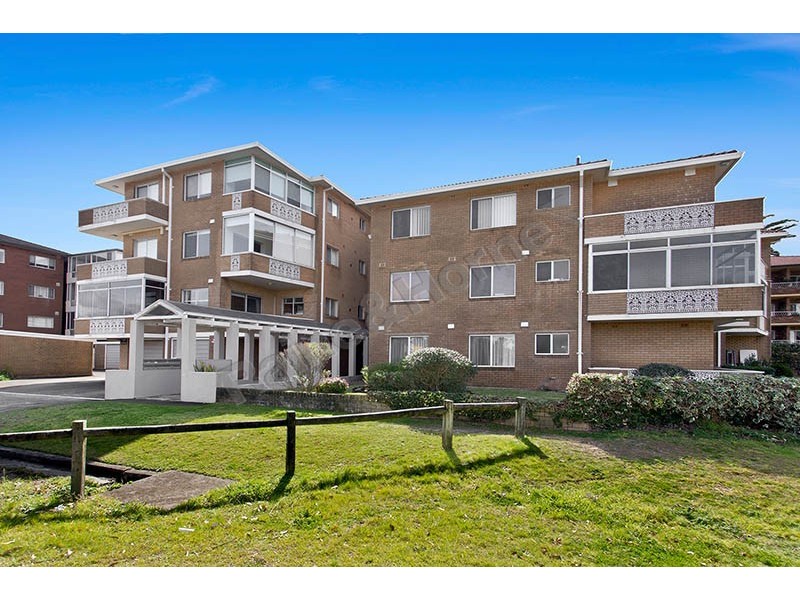 6/1 McMillan Avenue, Dolls Point NSW 2219