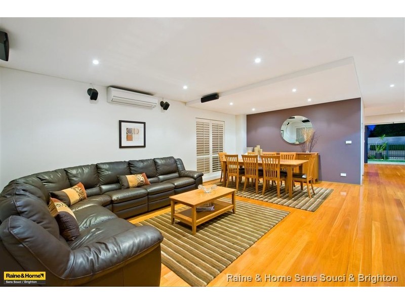 42 McMillan Avenue, Sandringham NSW 2219