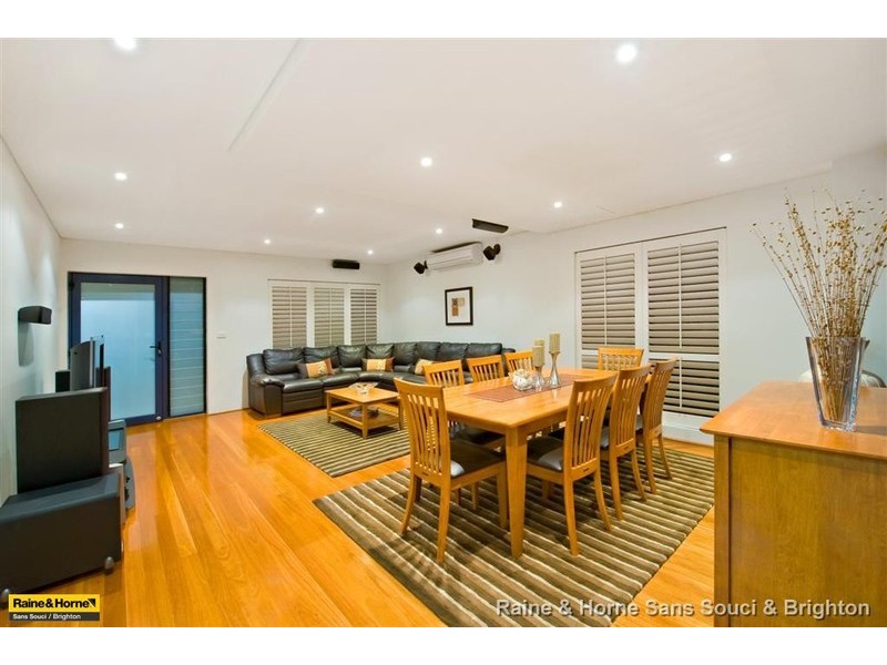 42 McMillan Avenue, Sandringham NSW 2219