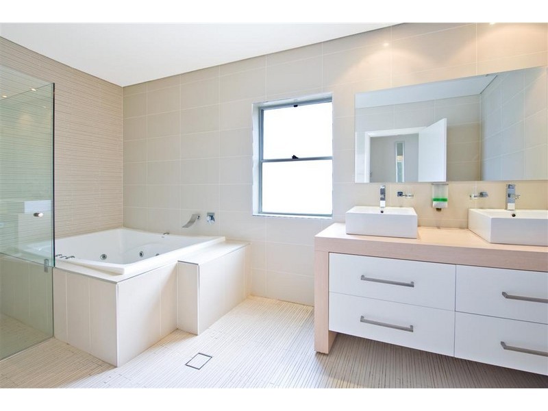 16 Carlton Crescent, Kogarah Bay NSW 2217