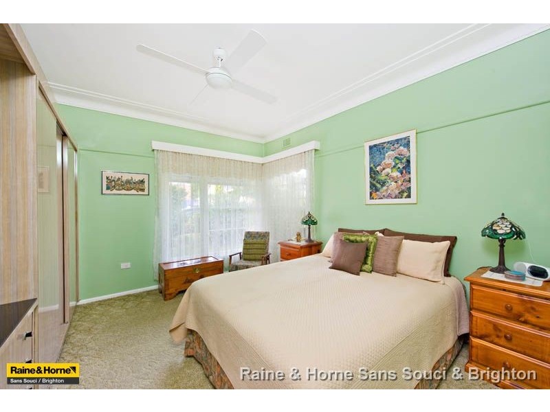 2 Johnston Avenue, Kogarah Bay NSW 2217